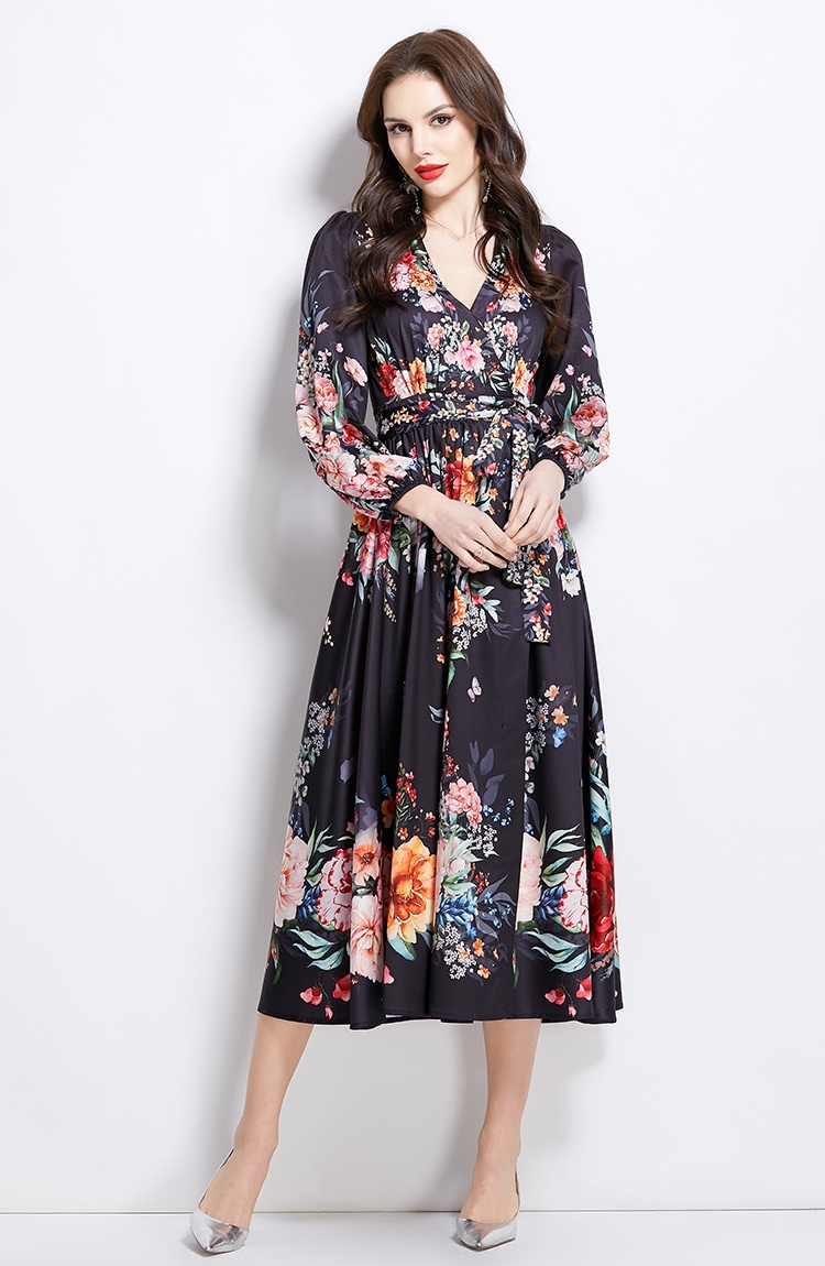 Painting long flowers spring and summer pattern dress