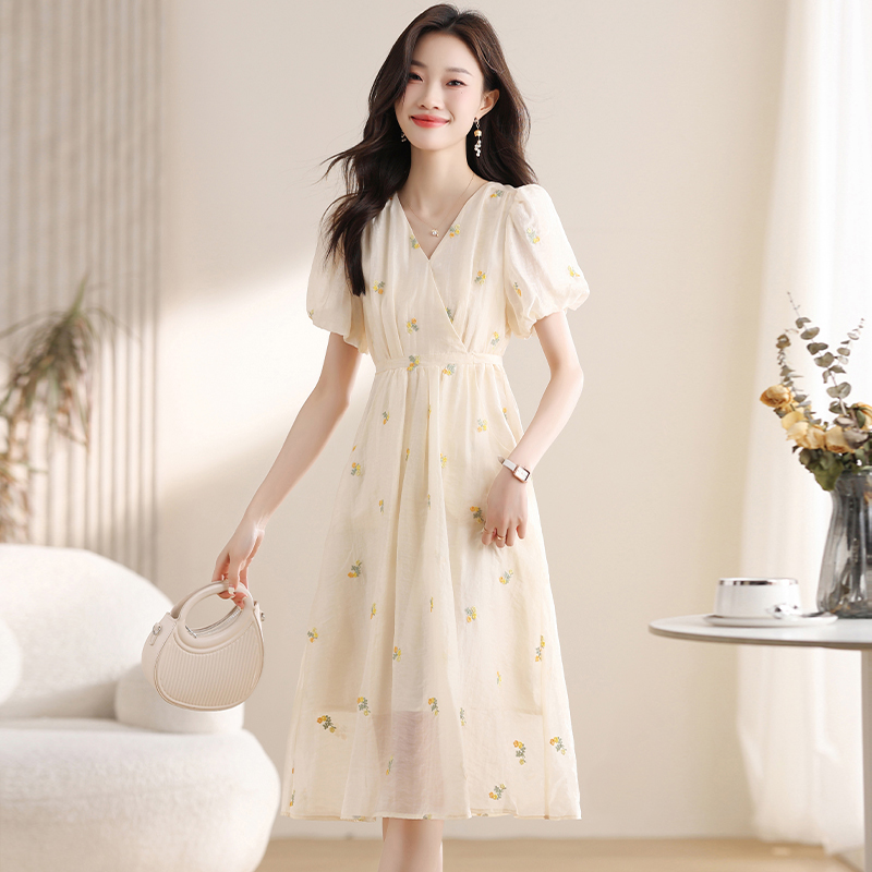 Puff sleeve temperament frenum floral dress for women