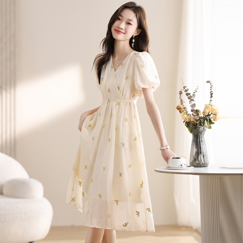 Puff sleeve temperament frenum floral dress for women