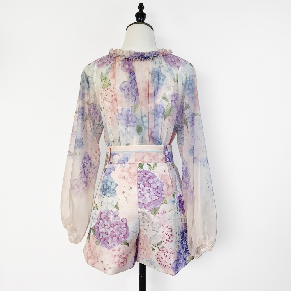 Purple long sleeve shorts V-neck floral shirt a set