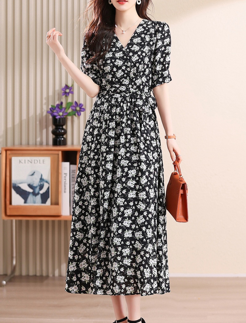 V-neck Cover belly temperament floral retro dress for women