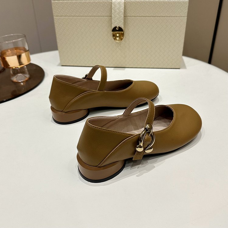 Small low flattie France style leather shoes for women