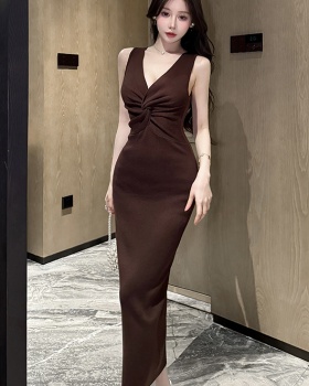 Spring and summer temperament V-neck knitted cross slim dress