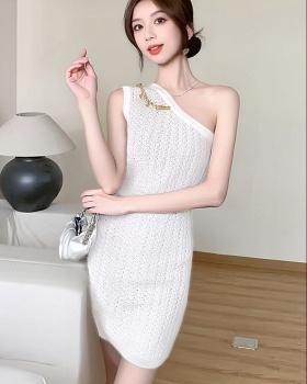 Enticement unique shoulder tight temperament dress