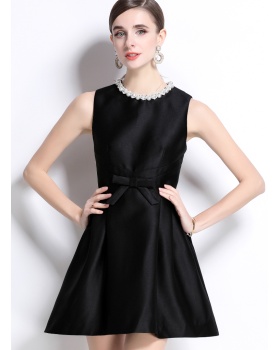 Sleeveless pearl collar slim spring pinched waist dress