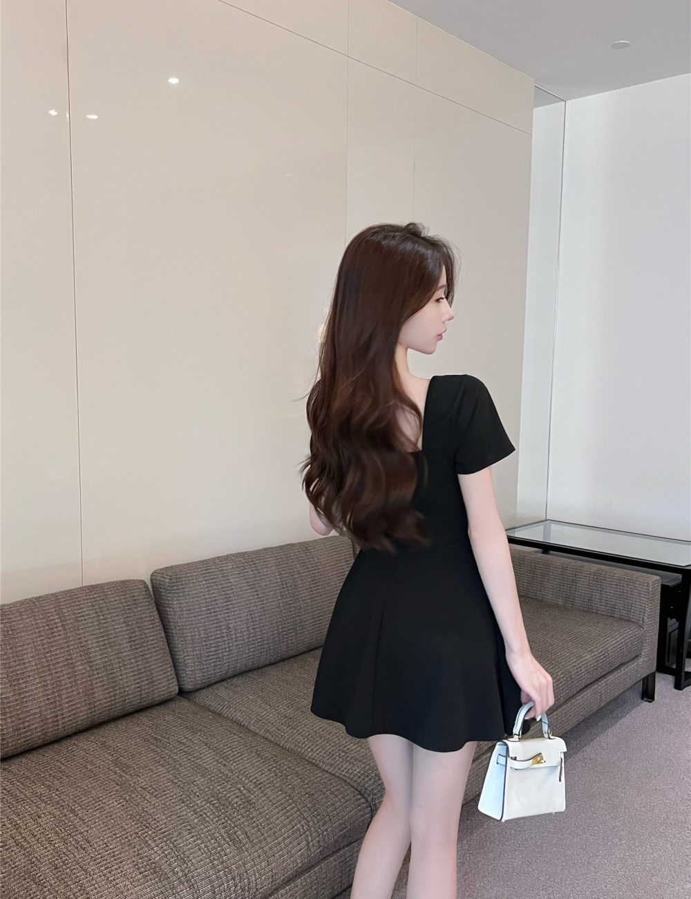 Pinched waist bottoming sexy simple short sleeve halter dress