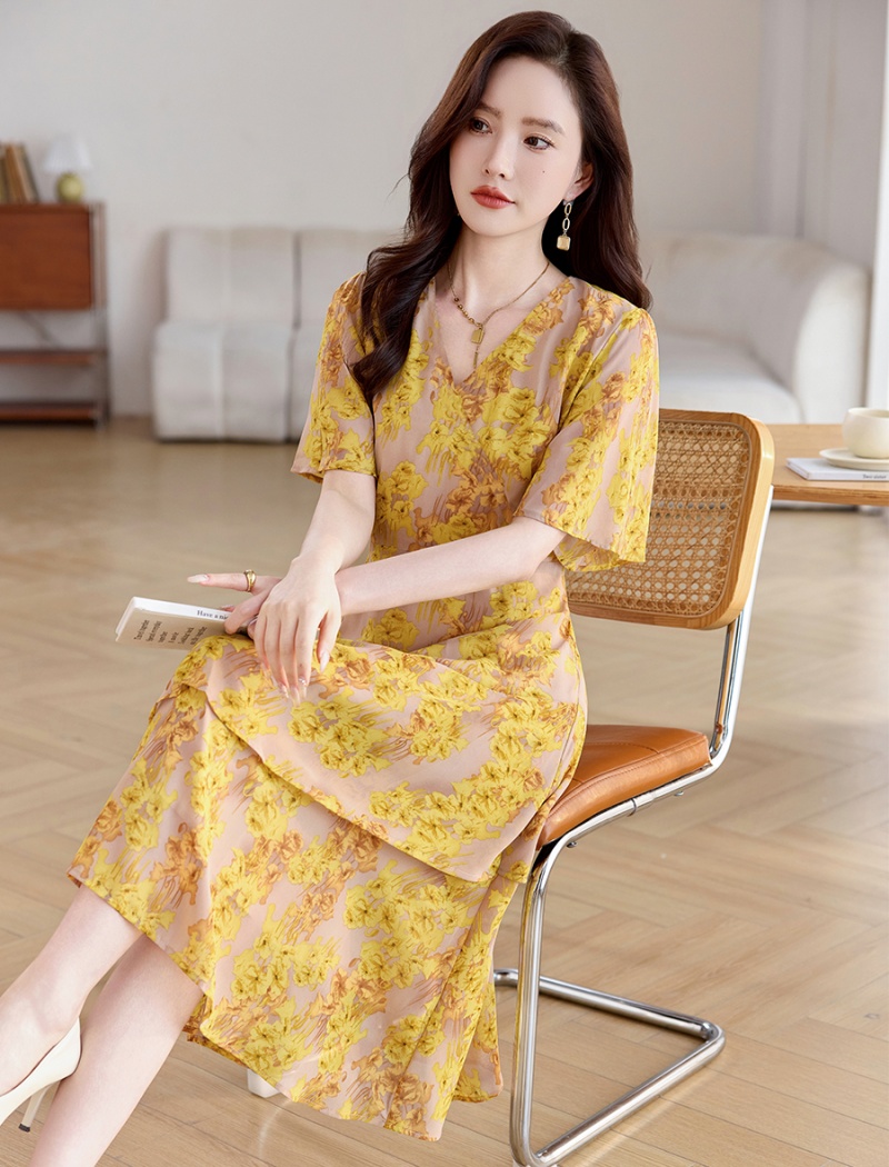 Slim floral summer girl Cover belly dress