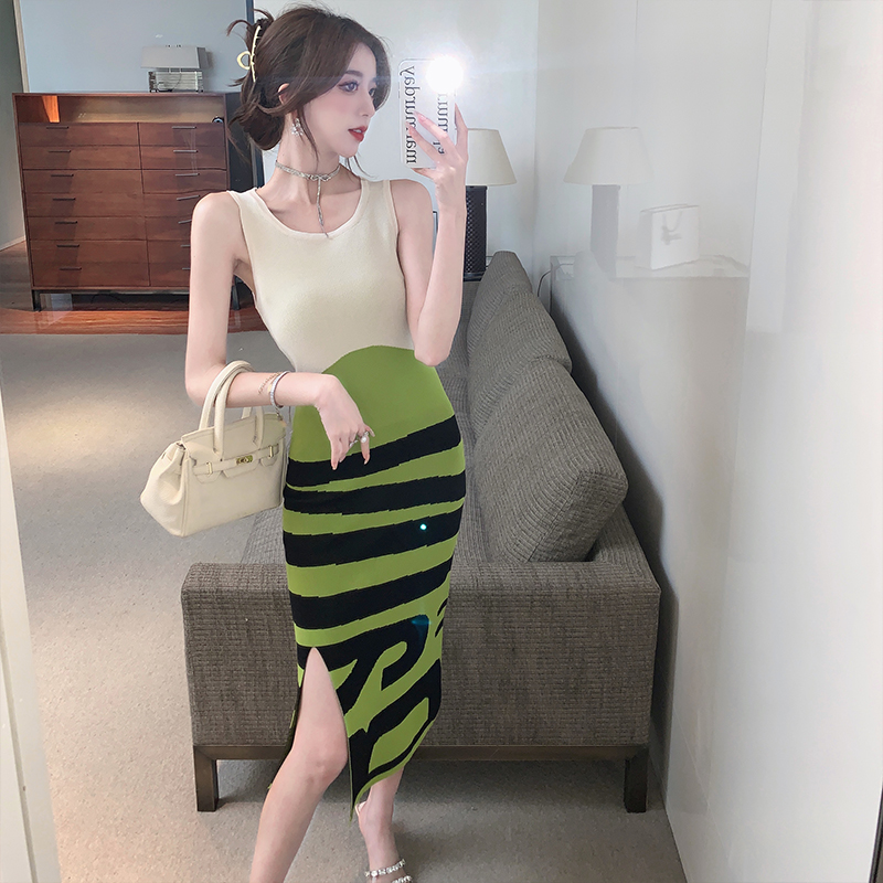 Slim summer sleeveless vest stripe knitted split dress