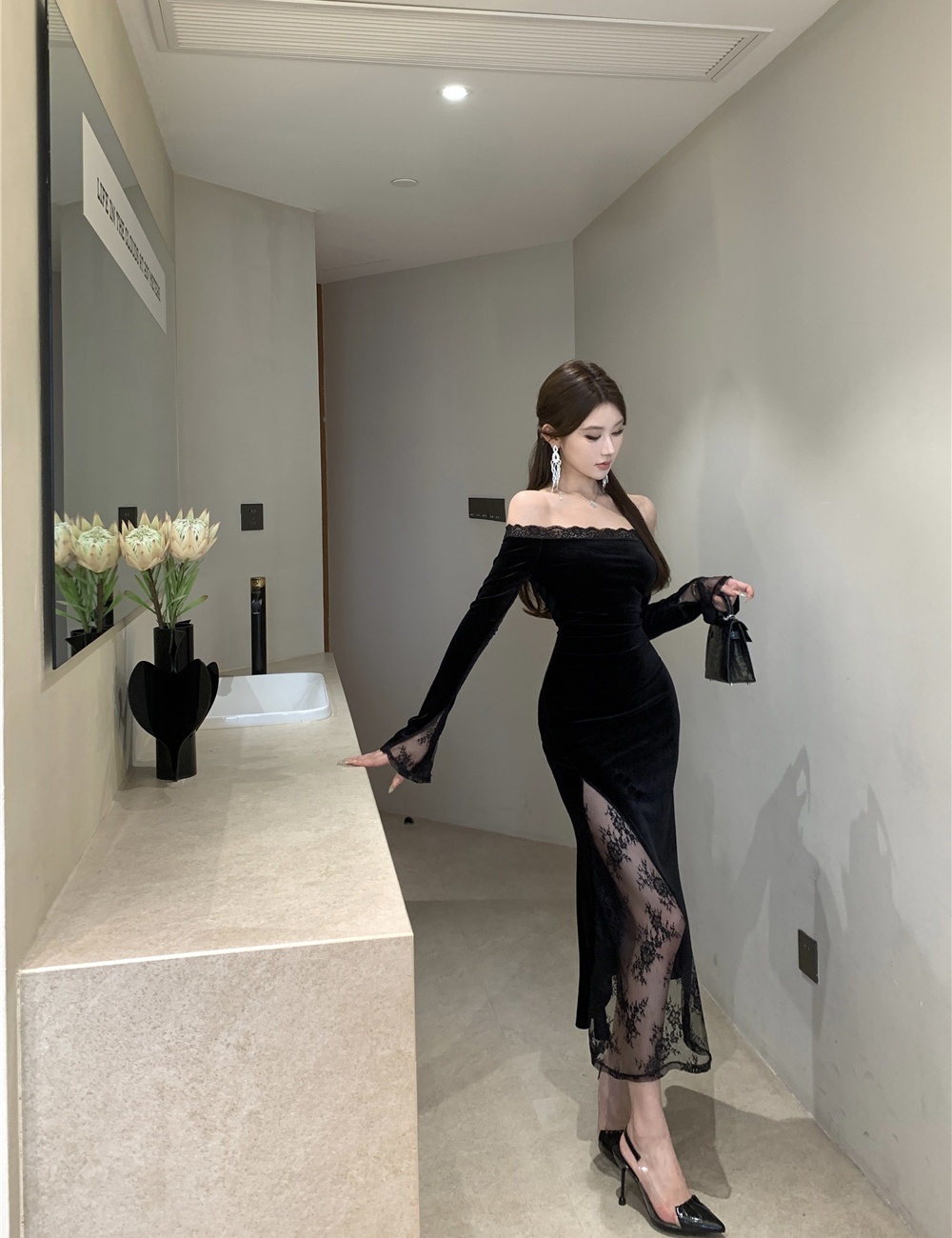 Long sleeve lace dress package hip long dress