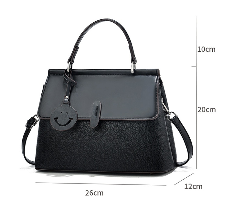 Fashion portable messenger bag shoulder mommy package for women