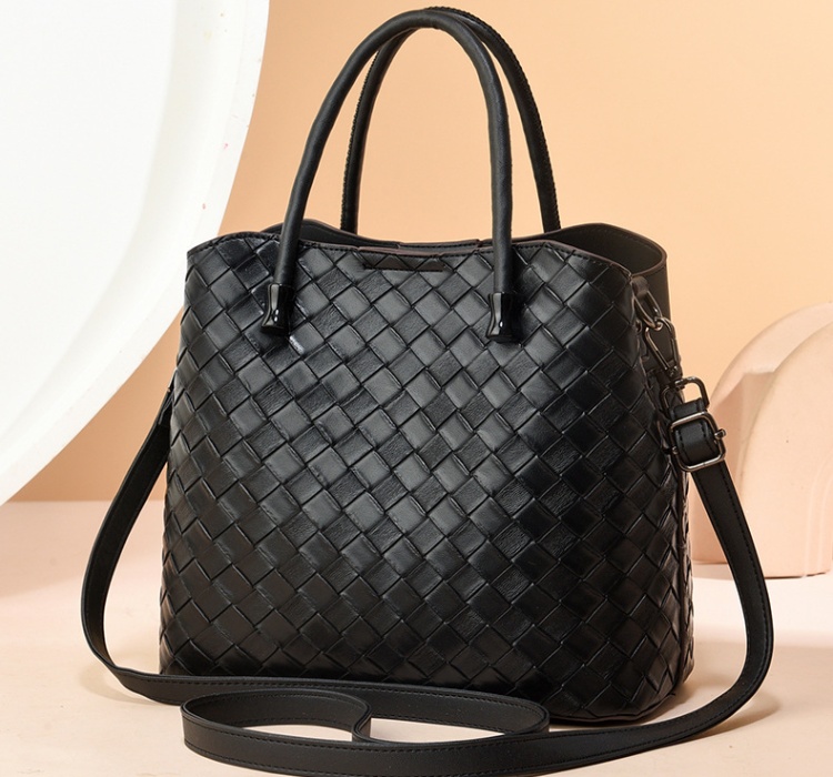 High capacity weave buff commuting shoulder handbag for women