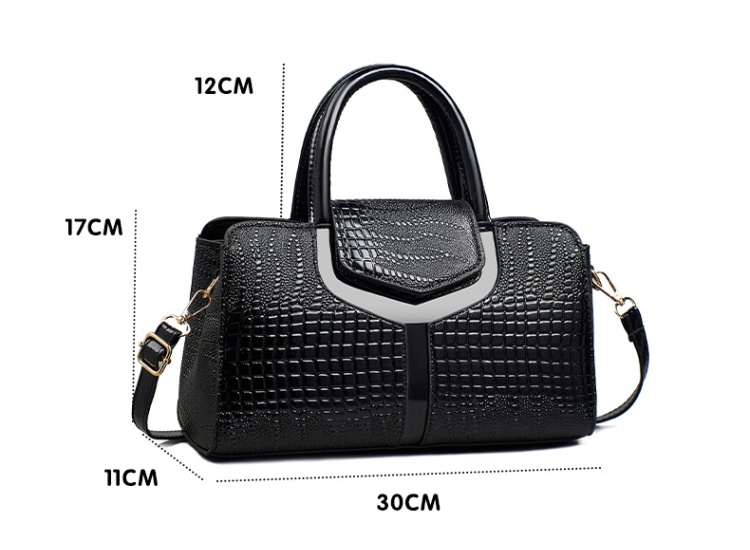 Crocodile mommy package shoulder messenger bag for women