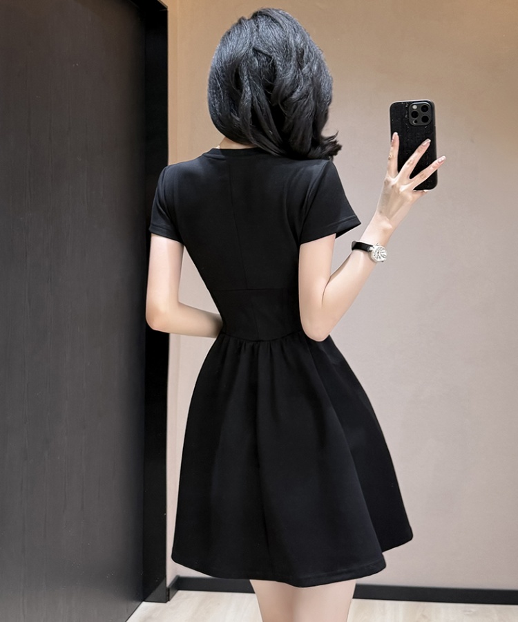 Summer Hepburn style T-back slim pinched waist dress