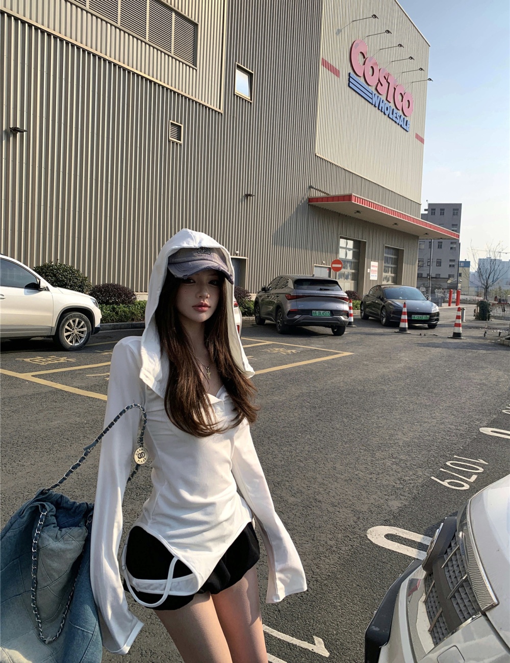 Hooded long sleeve tops white slim shorts 2pcs set for women