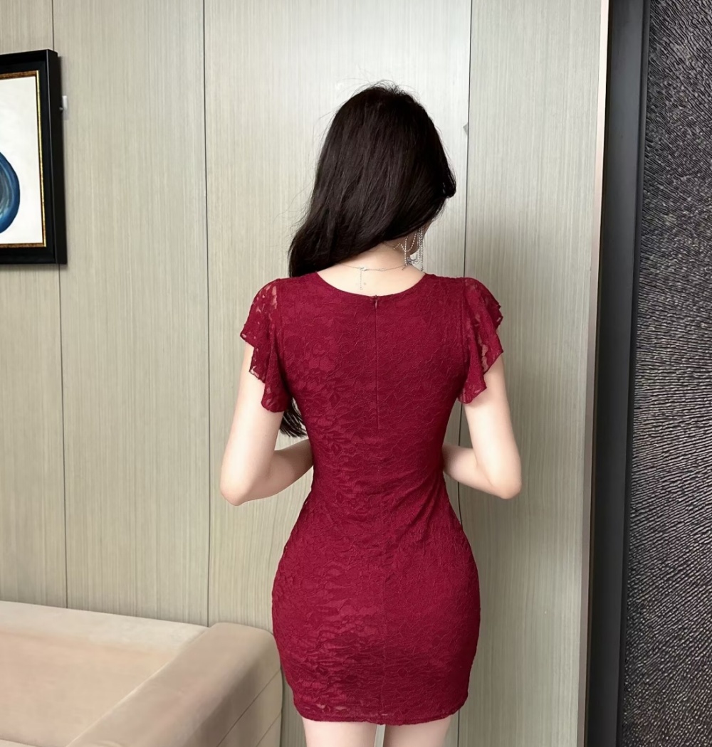 Low-cut lace bottoming sexy package hip short dress