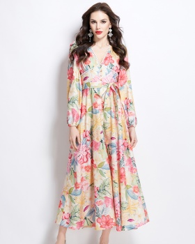 Long sleeve retro spring and summer long flowers dress