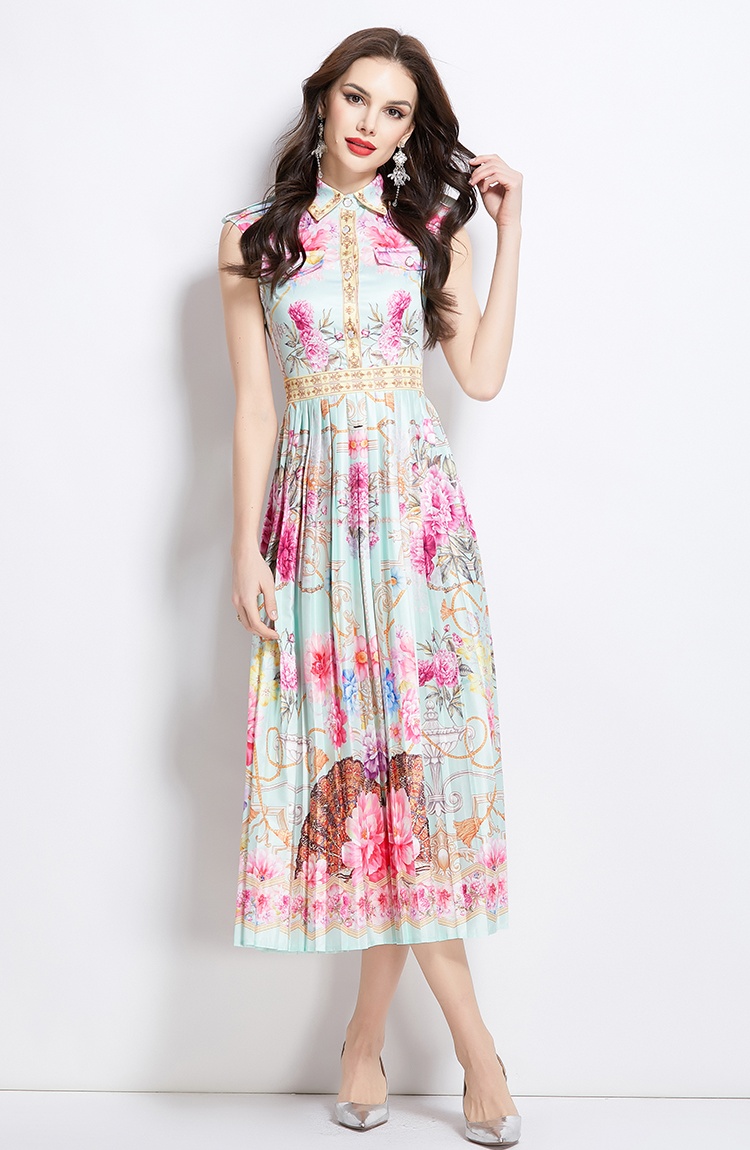 Sleeveless spring and summer pattern dress