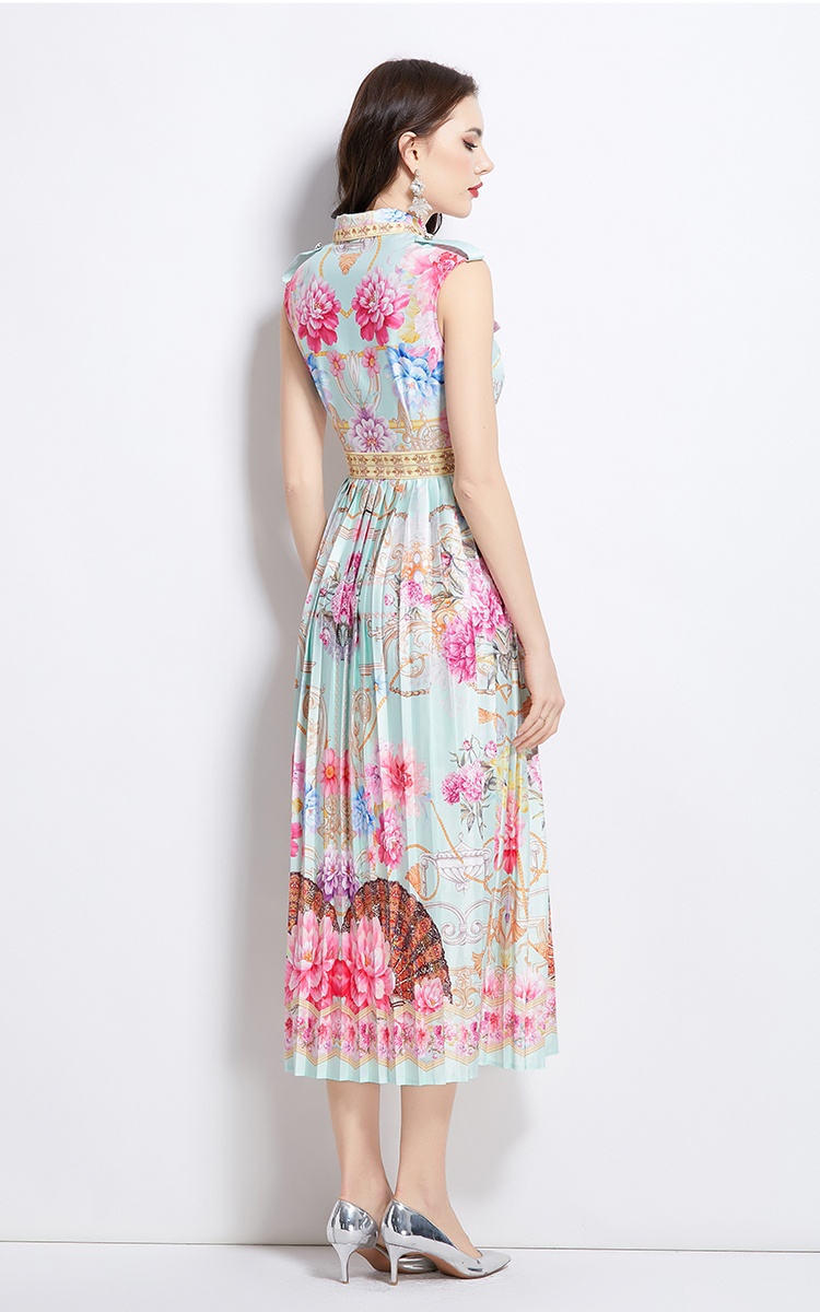 Sleeveless spring and summer pattern dress