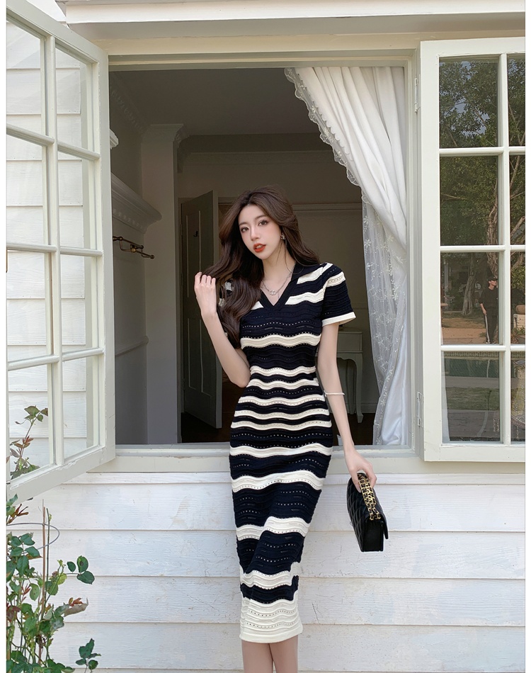 Slim pinched waist knitted short sleeve dress for women