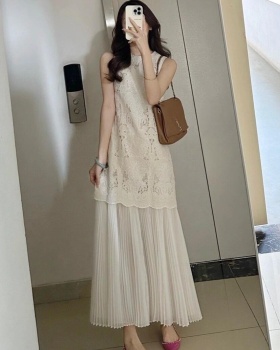 Pseudo-two hollow dress pleated tender vest for women