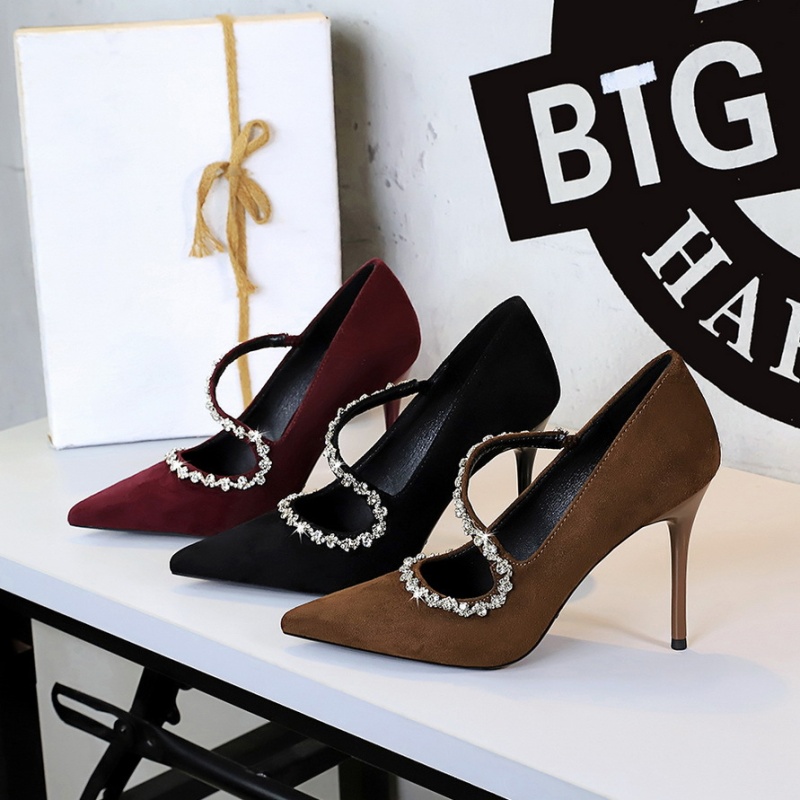 High-heeled low high-heeled shoes European style shoes