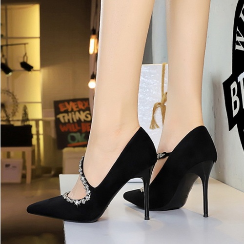 High-heeled low high-heeled shoes European style shoes