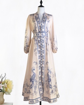 Long sleeve vacation long V-neck elegant retro dress