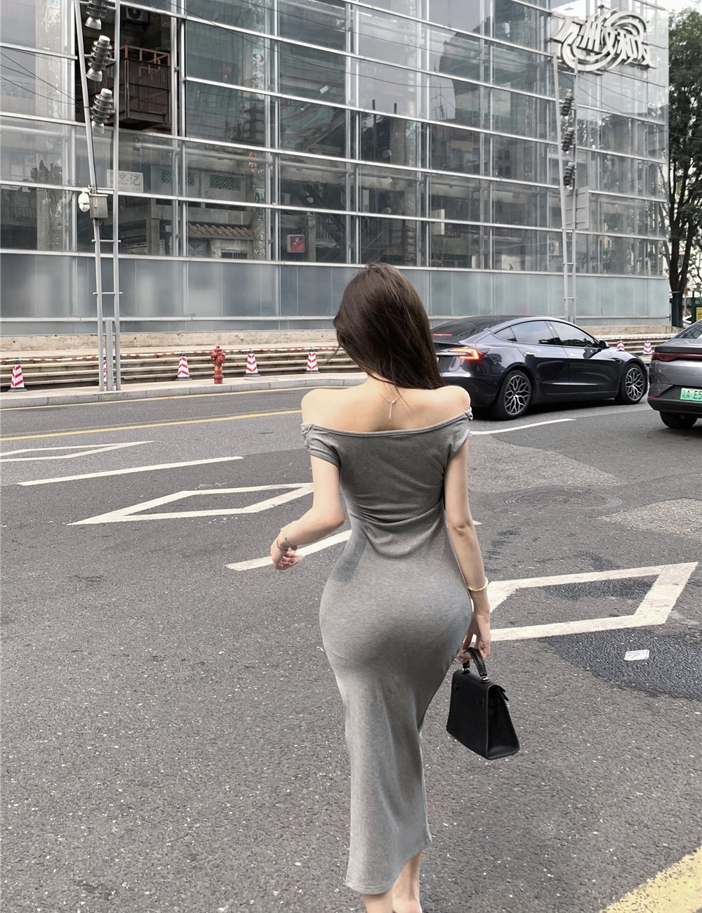 Sexy Pseudo-two flat shoulder sloping shoulder enticement dress
