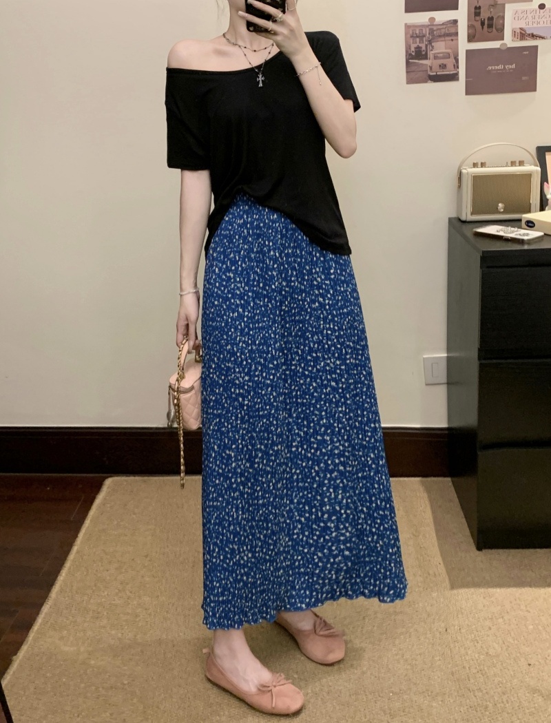 Floral minimalist T-shirt doctrine temperament skirt a set