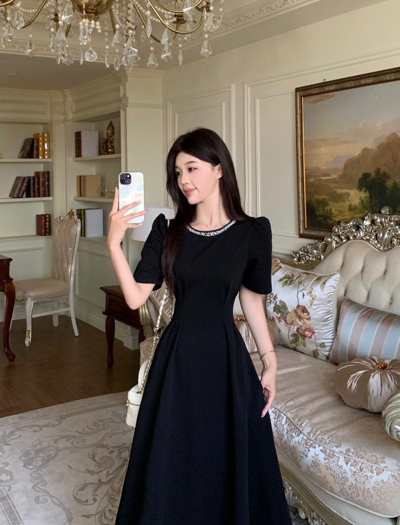 Long black pearl short sleeve dress for women