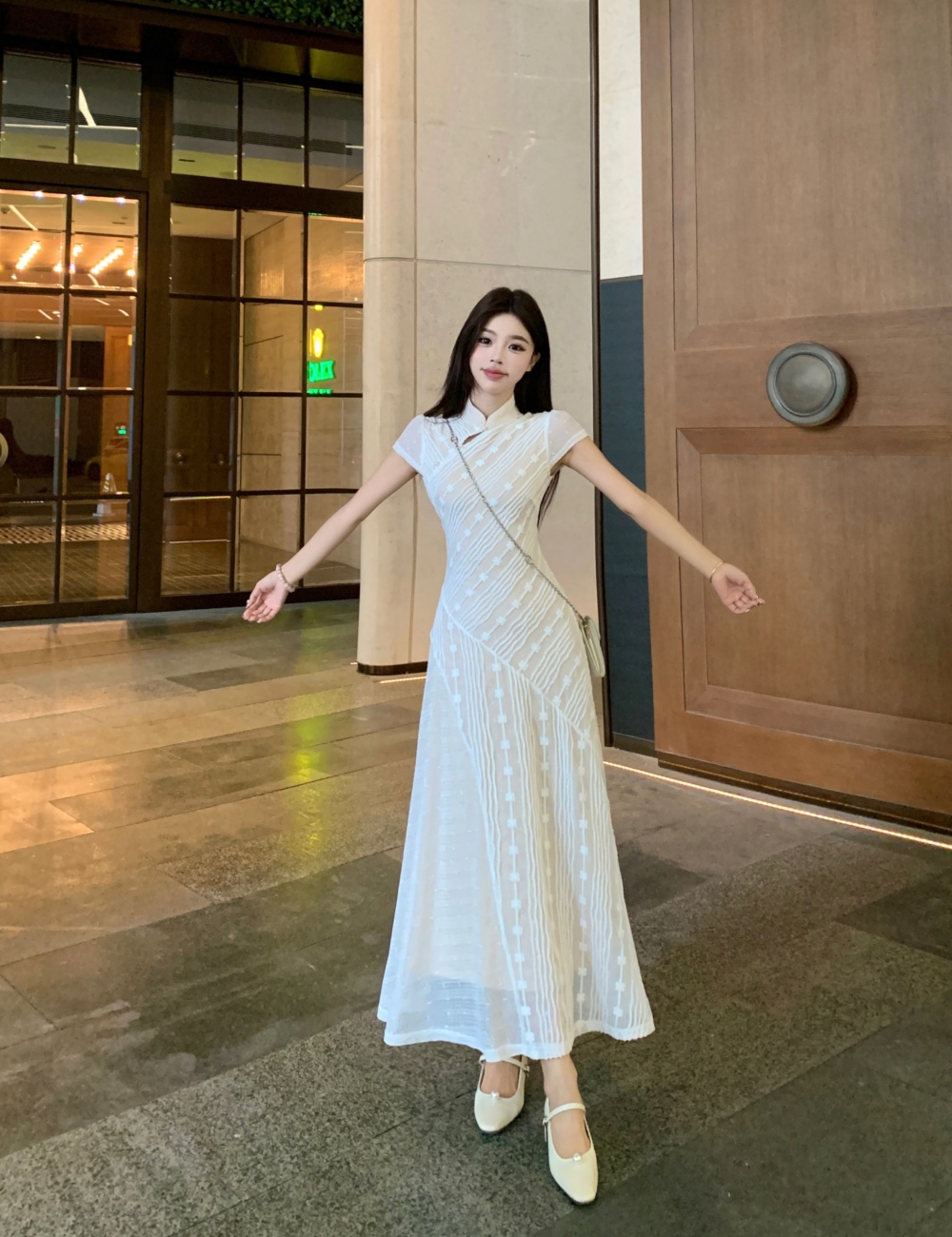 Long lace slim cheongsam temperament Chinese style dress