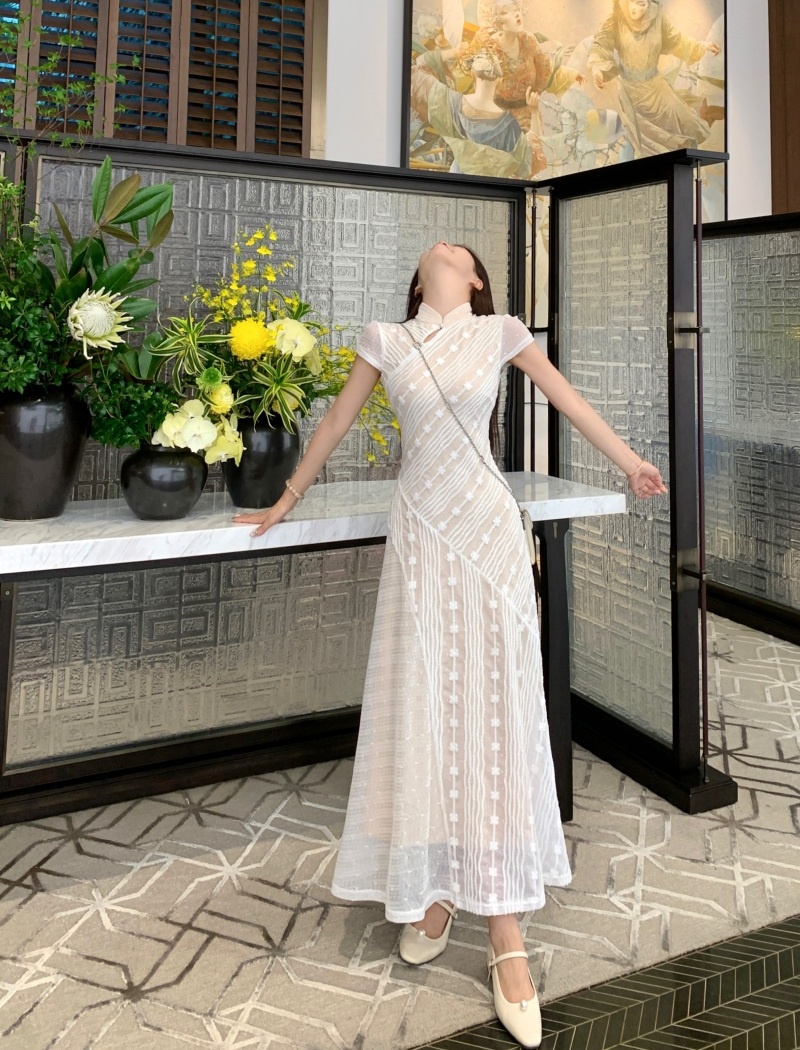 Long lace slim cheongsam temperament Chinese style dress