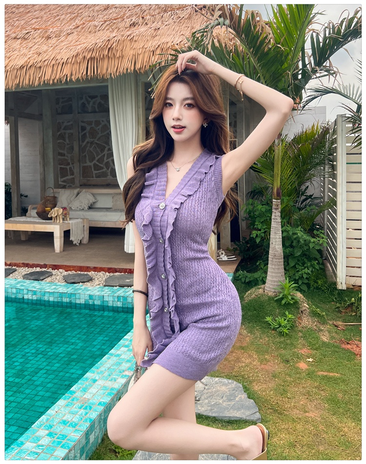 V-neck enticement sleeveless dress knitted wood ear dress