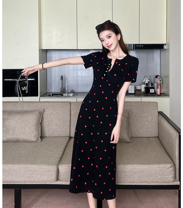 Slim pinched waist heart show young black dress