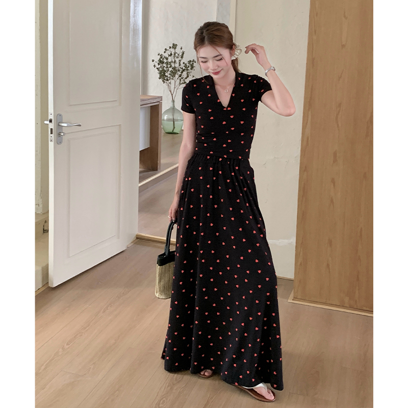 Short sleeve black tops heart Western style long skirt a set