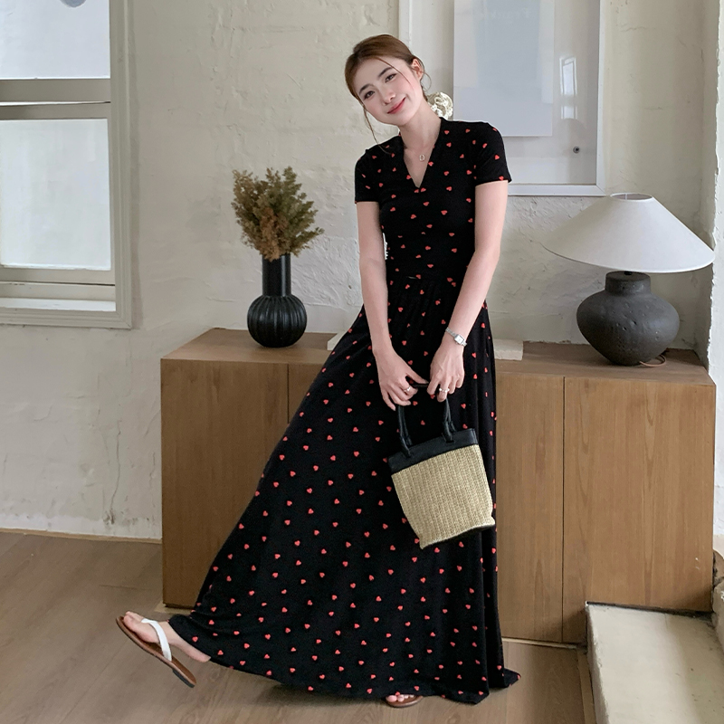 Short sleeve black tops heart Western style long skirt a set