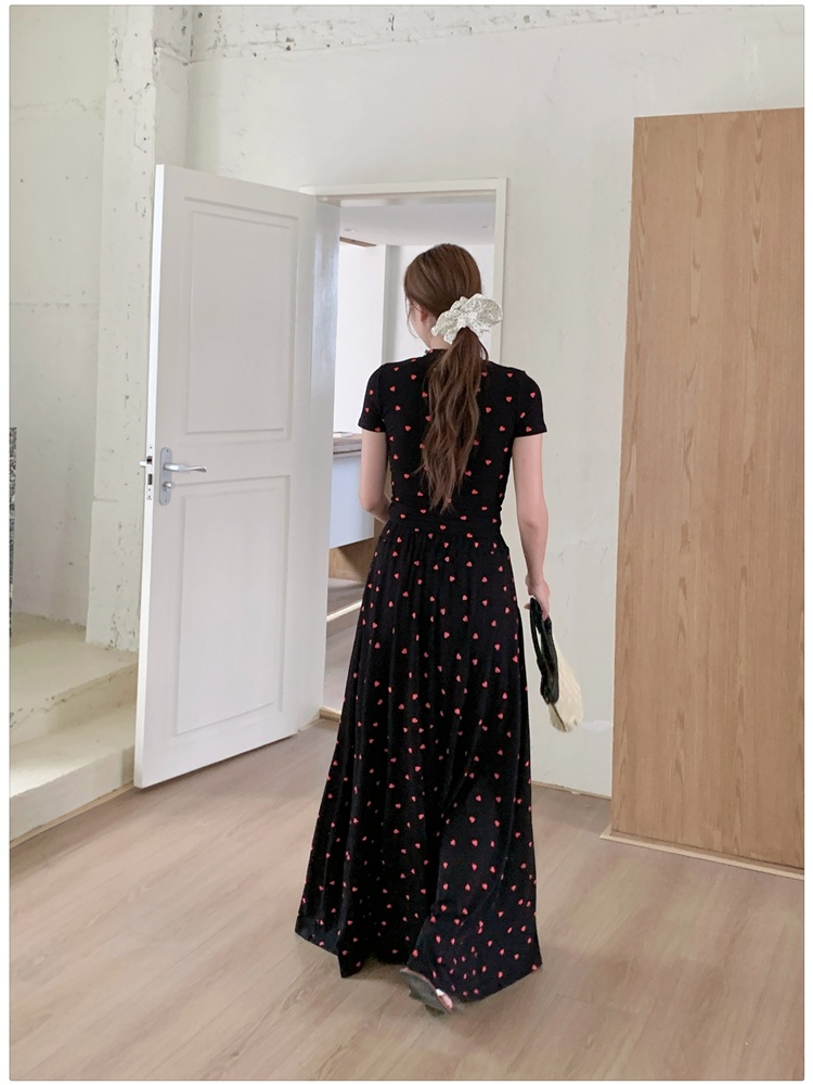 Short sleeve black tops heart Western style long skirt a set