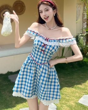 Thick and disorderly T-back boats sleeve dress