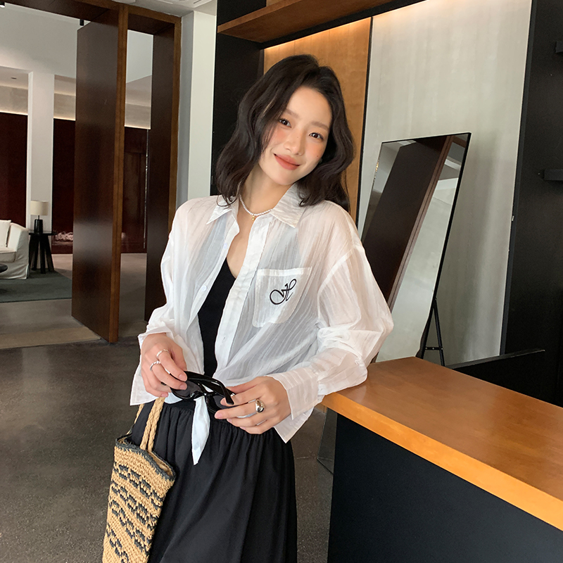 Sunscreen loose tops pocket shirt for women
