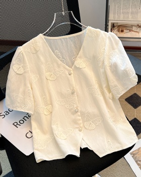 V-neck embroidery shirt show young small shirt for women