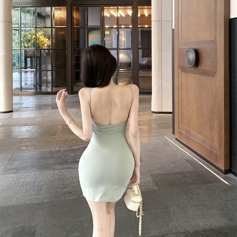 Knitted halter T-back with chest pad dress