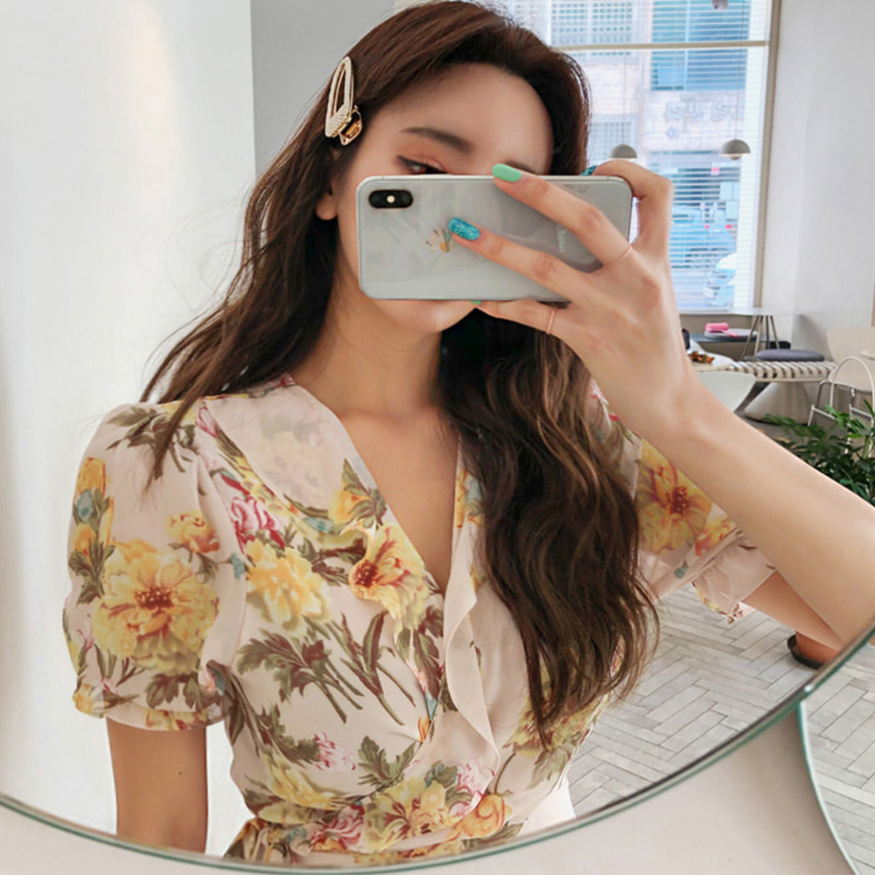 V-neck long chiffon loose wavy edge frenum Korean style dress