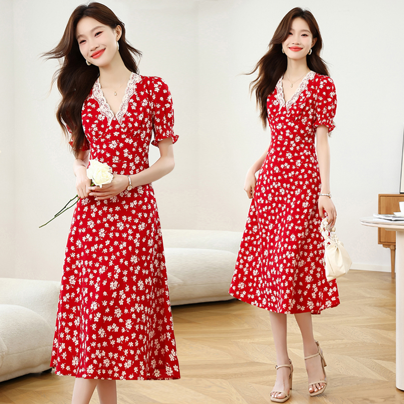 Spring and summer long dress vacation dress for women