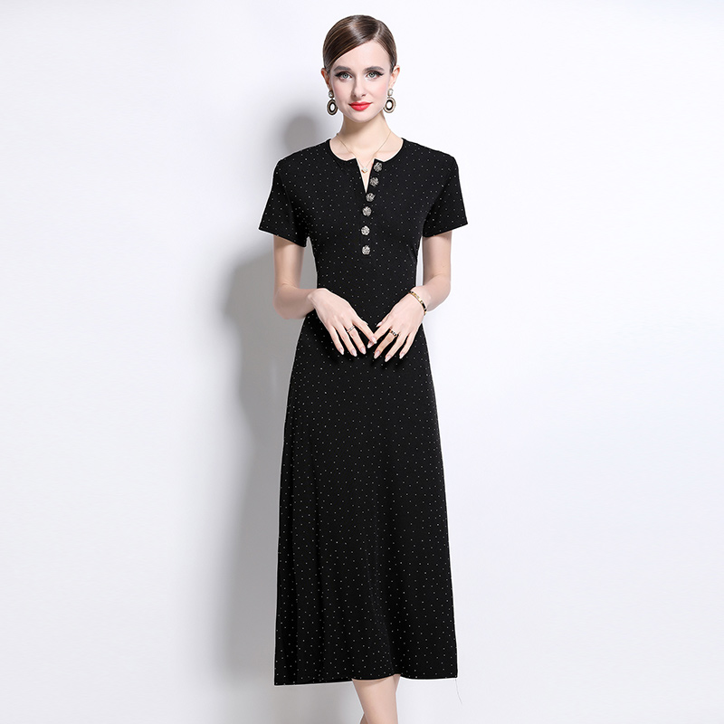Round neck pinched waist rose slim buckles dress