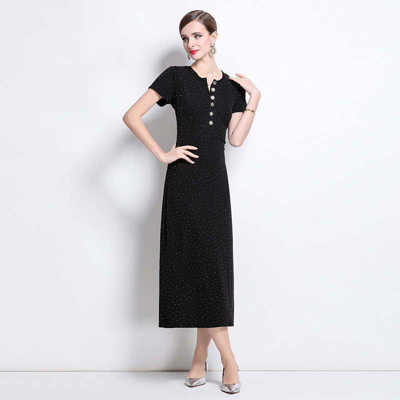 Round neck pinched waist rose slim buckles dress