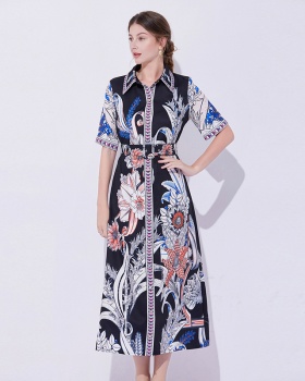 Pinched waist fashion with belt dress