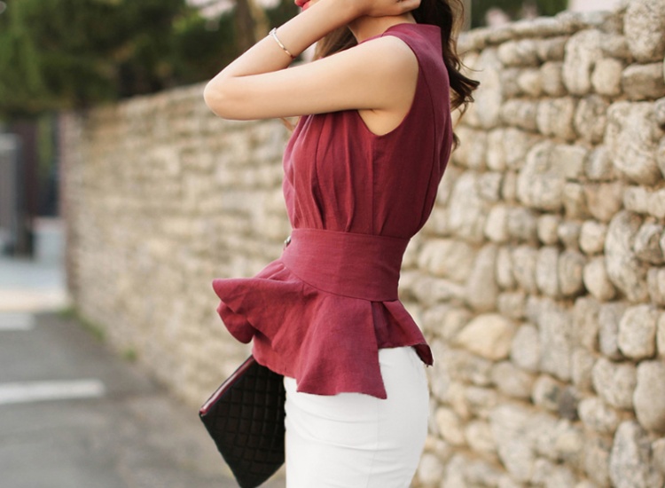 Pinched waist sleeveless tops for women