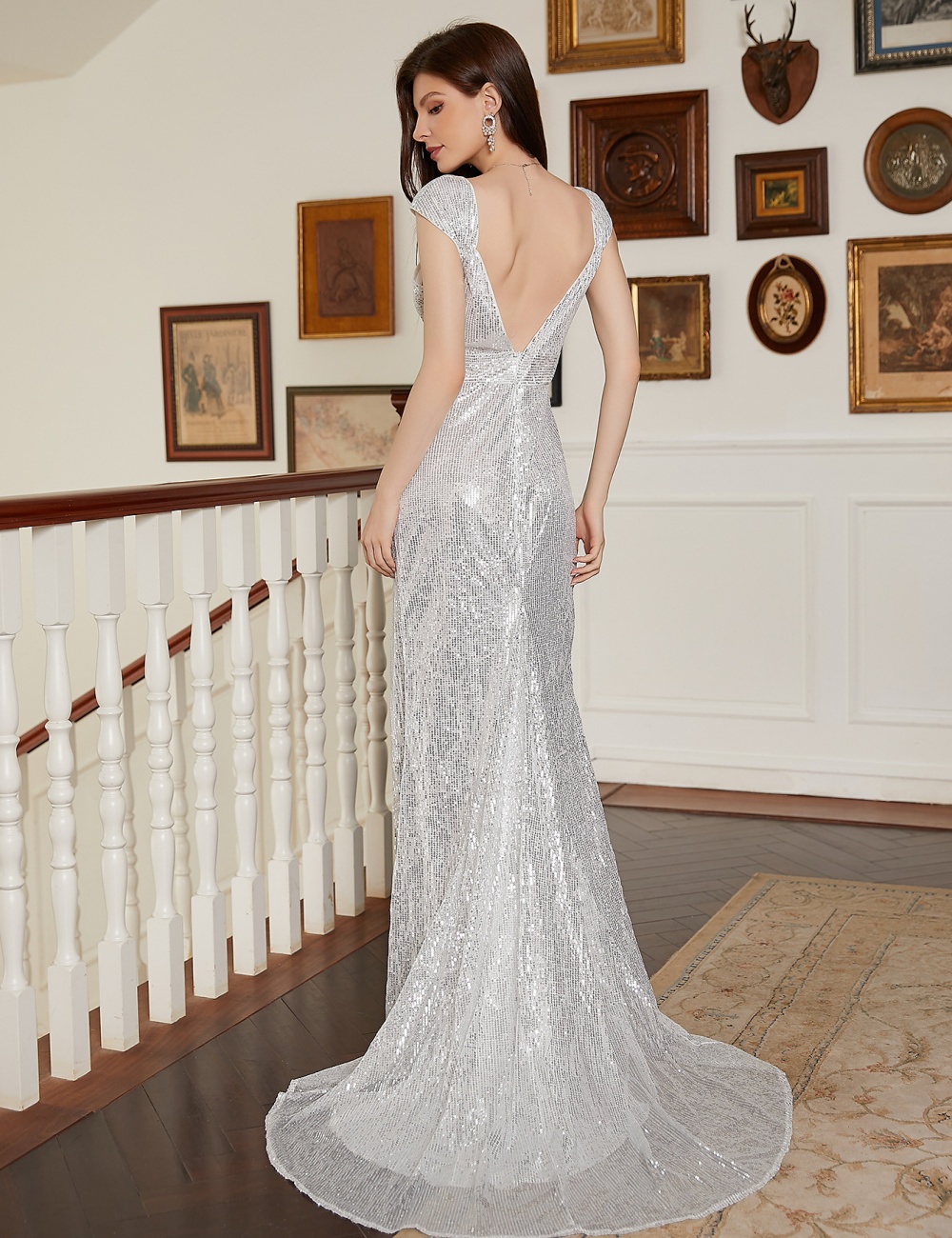 Long slim temperament pure trailing evening dress