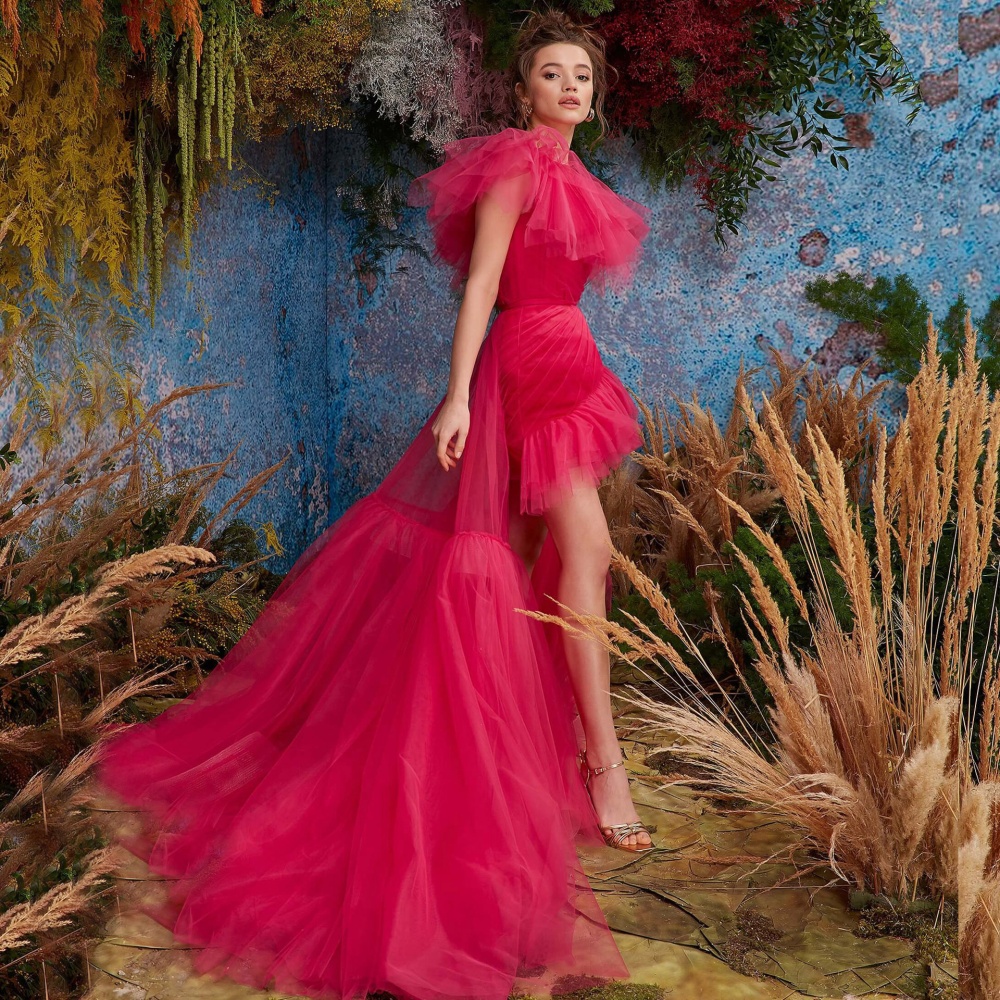 Fold short slim elegant European style evening dress