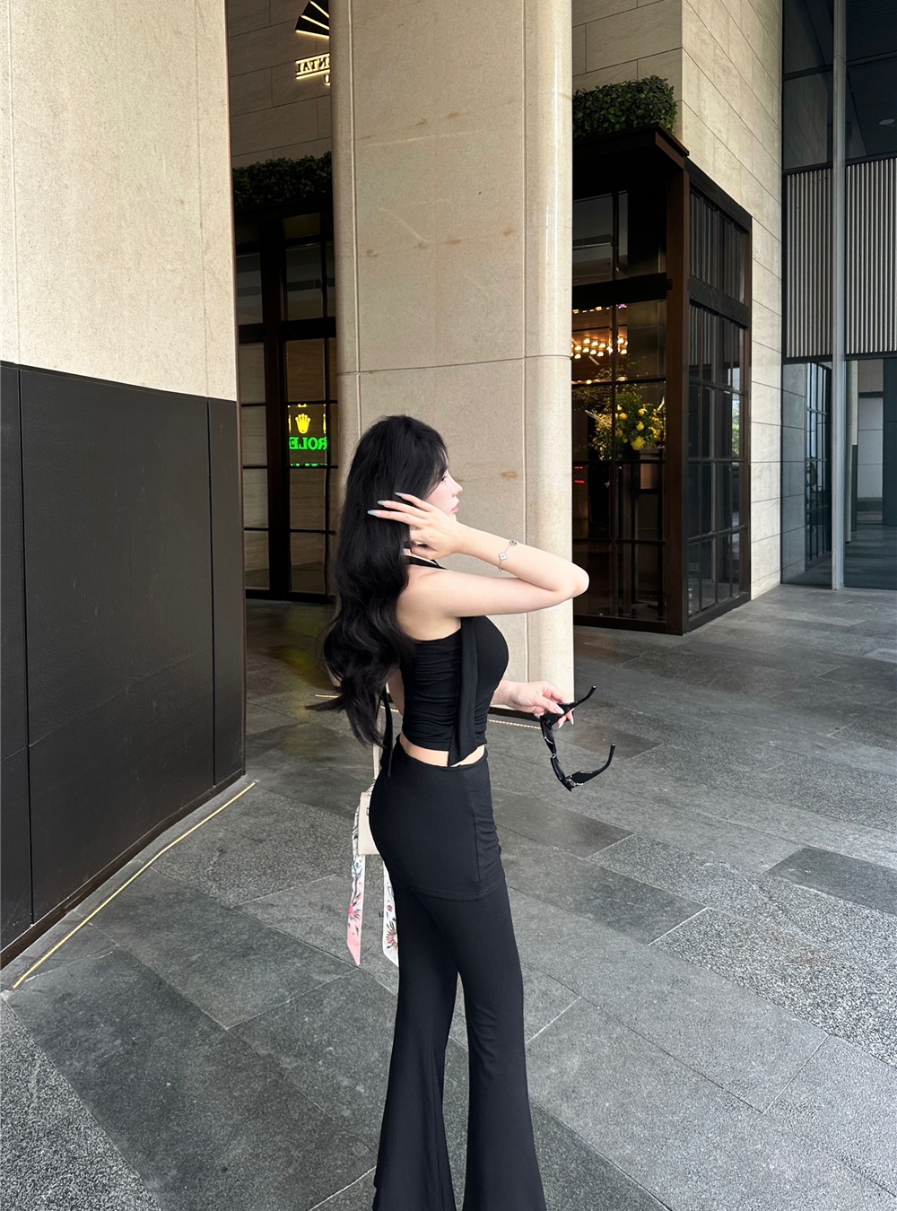 Halter sling long pants inside the ride short culottes